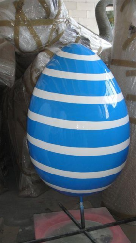 Osterei, 75cm, blau mit weißen Streifen, Ei