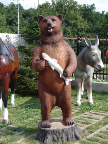 Bären, Bär stehend, "Erhard",  mit Fisch, 165cm