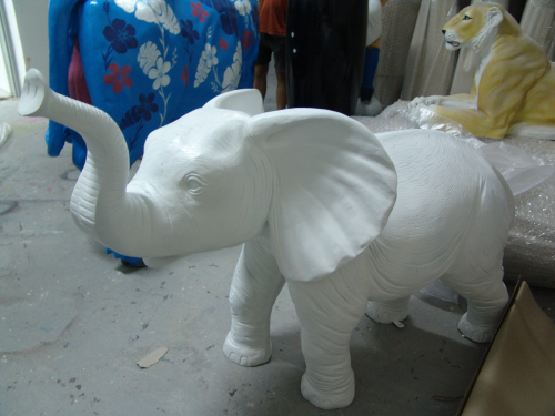 Elefant, grundiert zum bemalen, 182cm