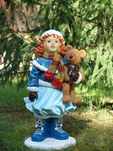 Winterkind mit Bär, Mädchen, Kunstharz, 74cm