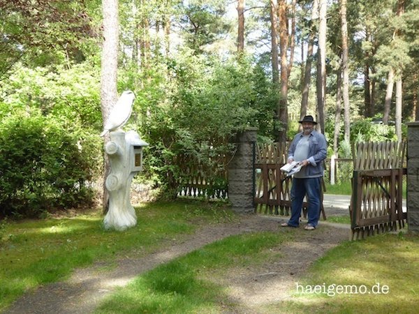 Eule, "Hedwig" mit Briefkasten auf Baumstamm, 205cm HAEIGEMO