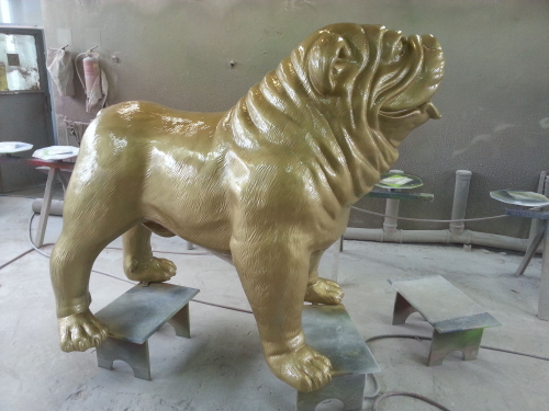 Hunde, Bulldogge XXL, goldfarben lackiert, 180cm