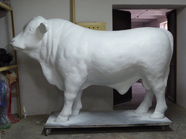 Bulle, "Arthur von der Alm", grundiert, 260cm, HAEIGEMO