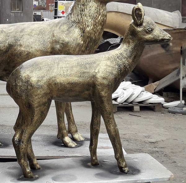 Reh, "Ludmilla", bronzefarben lackiert, 123cm